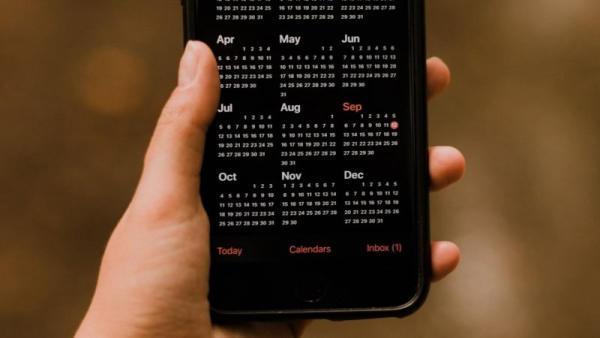 Hướng dẫn 3 cách cài và xem lịch âm trên iPhone đơn giản 2023