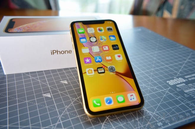 Đánh giá iPhone XR: Có nên sử dụng tại thời điểm hiện nay?