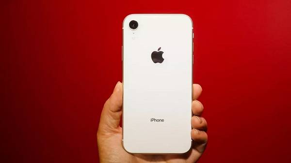 Review iPhone XR trắng có nên mua ở thời điểm 2022?