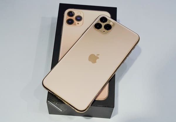 Khui hộp iPhone 11 Pro Max