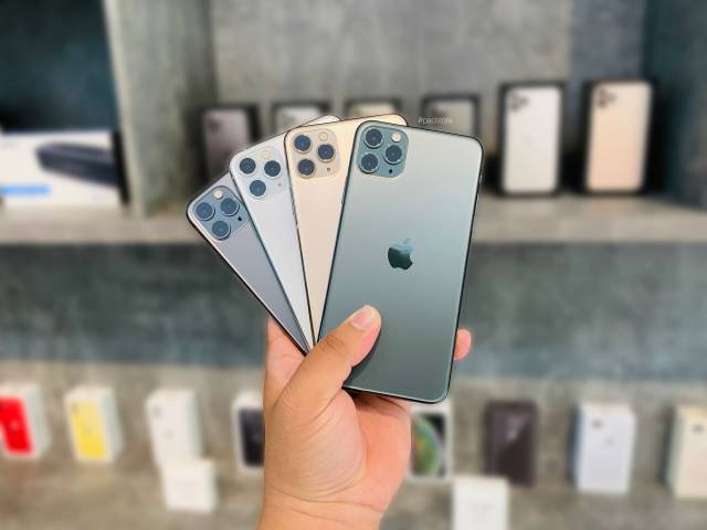 Màu bạc có sẵn cho Iphone 11 Pro Max không?
