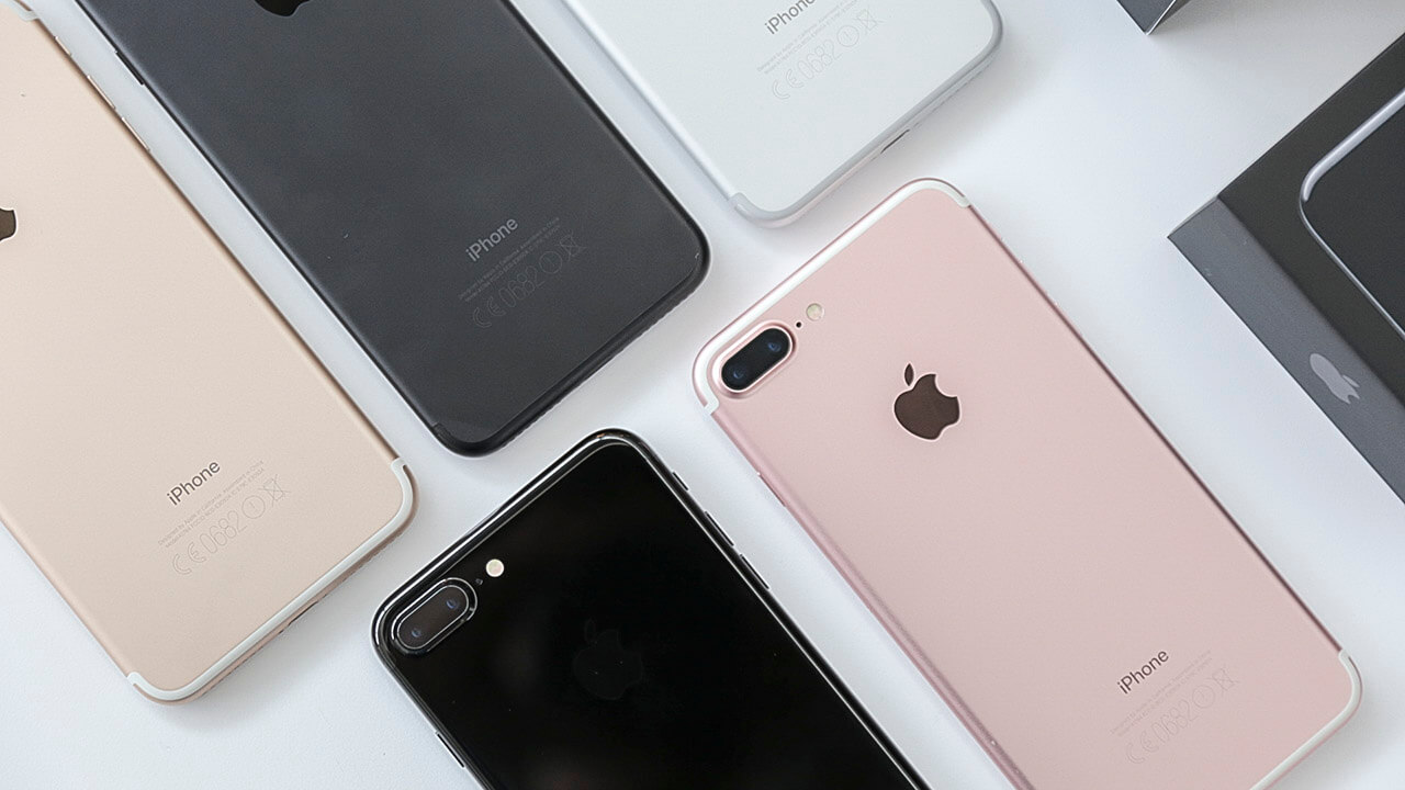 Có 15 triệu nên mua iPhone 7 Plus mới hay iPhone X cũ?