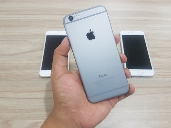 co-nen-mua-ip-6-cu-hay-khong_1581644498 used iphone 6
