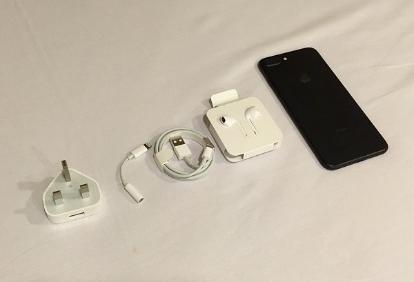 dap-hop-iphone-7-plus-co-nhung-gi_1579245810 đập hộp iphone 7 plus có gì