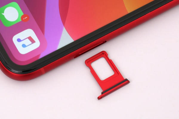 lỗi không nhận sim trên iphone