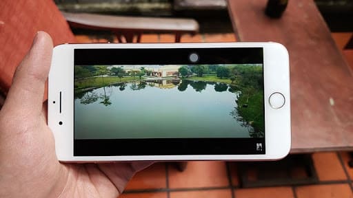 review iphone 8 plus màn hình