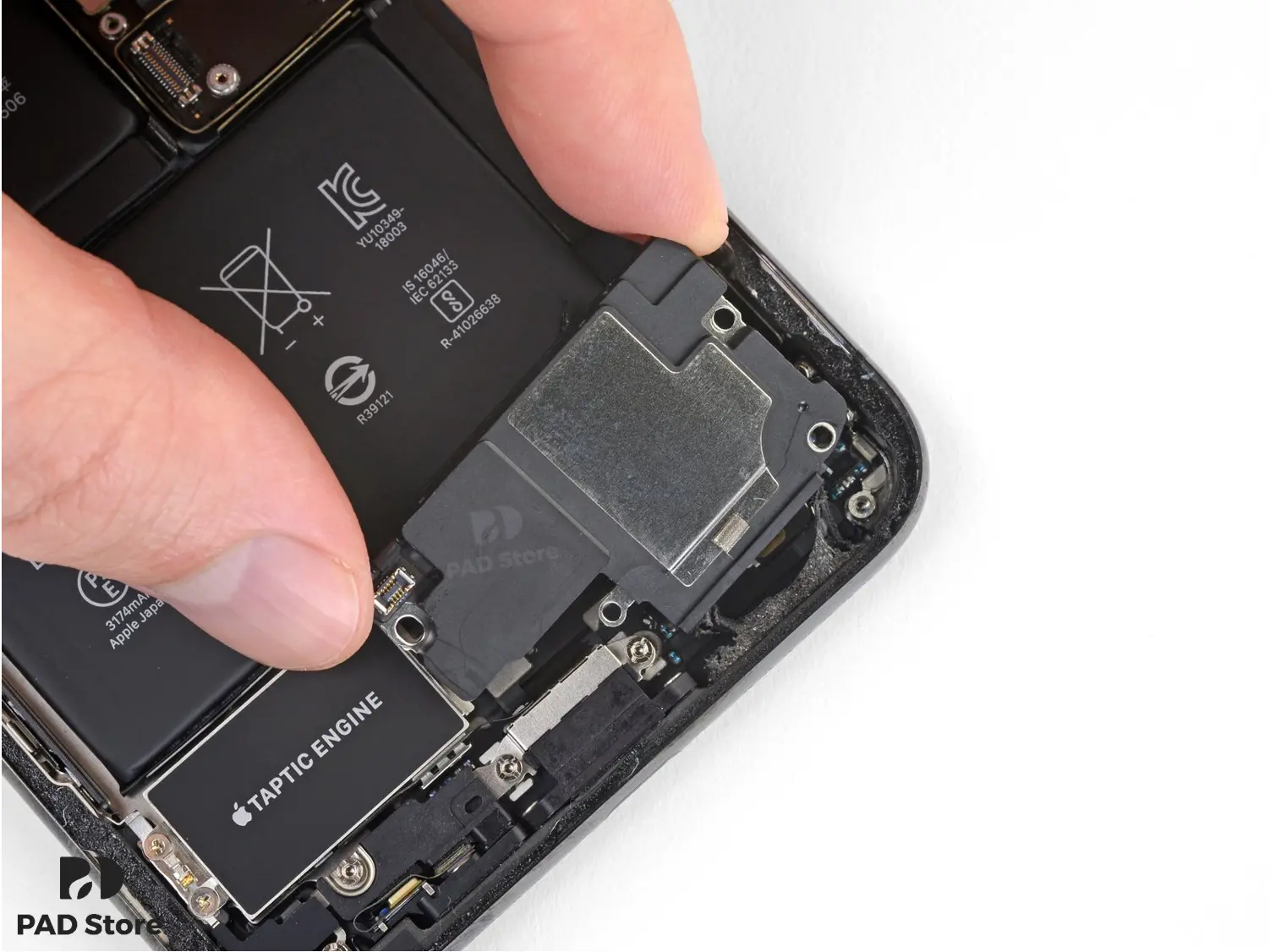 thay_pin_iphone_xs_max_chinh_hang_11_1625738912