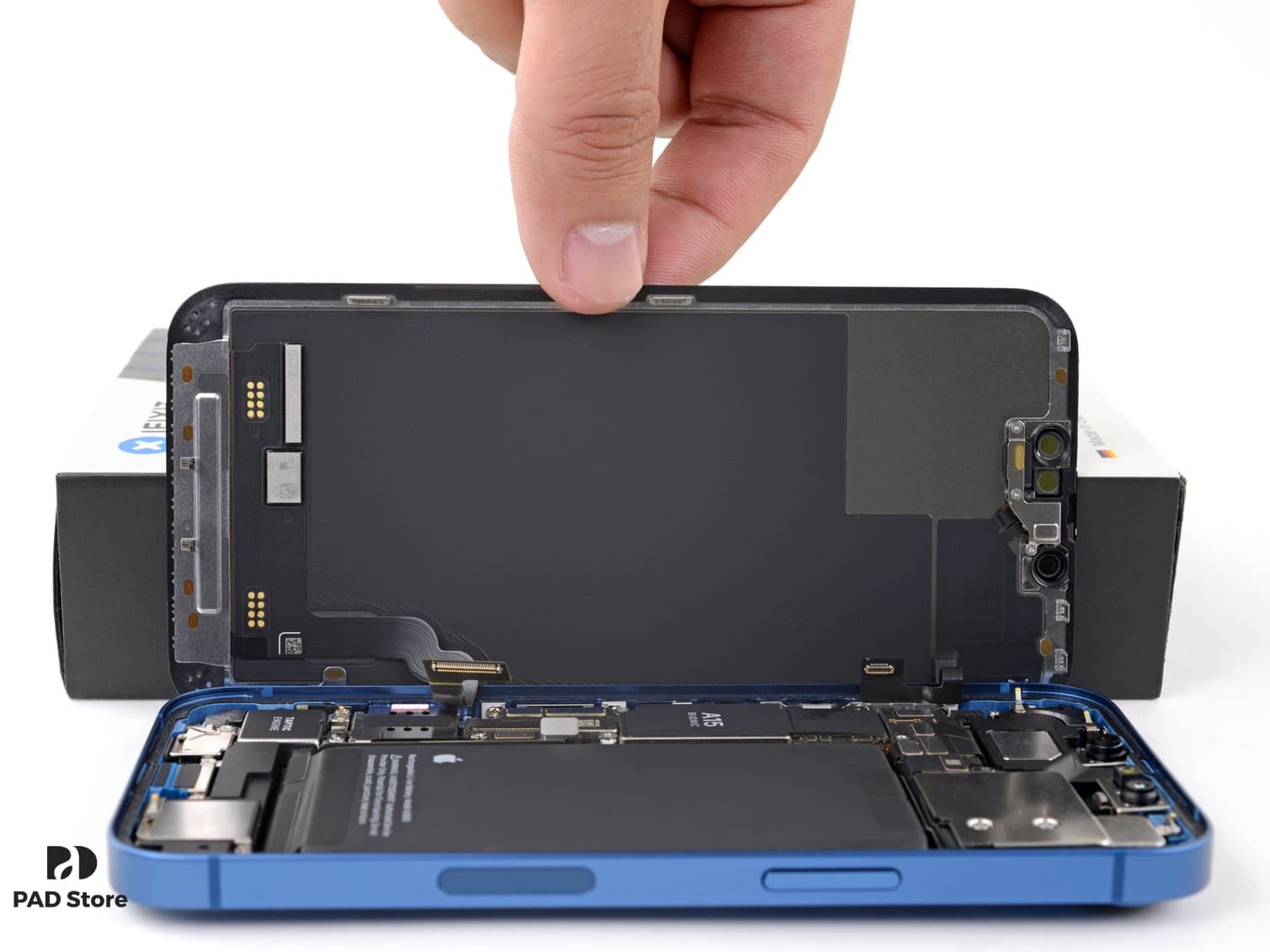 picture18_1713514486 pin iphone chính hãng