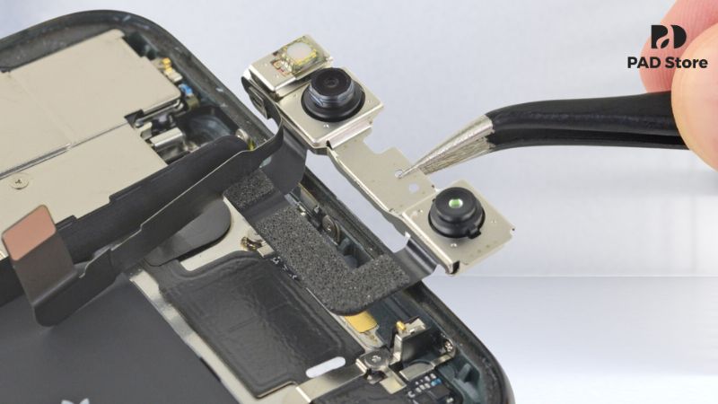 Quy trình thay thế camera được thực hiện bởi đội ngũ kỹ thuật viên lành nghề.
