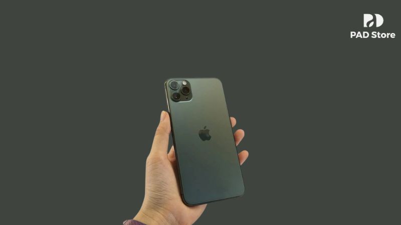 Một cụm sạc iPhone 11 Pro Max bị hỏng thường biểu hiện qua một số dấu hiệu dễ nhận biết