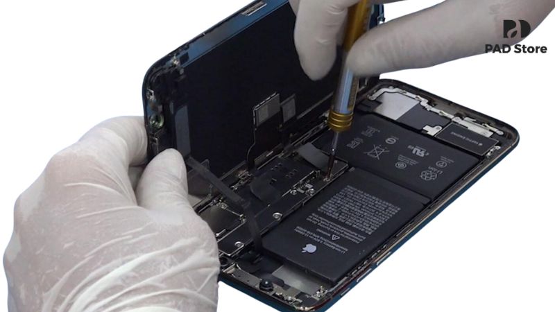 PAD Store luôn nỗ lực tối ưu quy trình thay cụm sạc iPhone X để đảm bảo thời gian sửa chữa nhanh chóng nhất