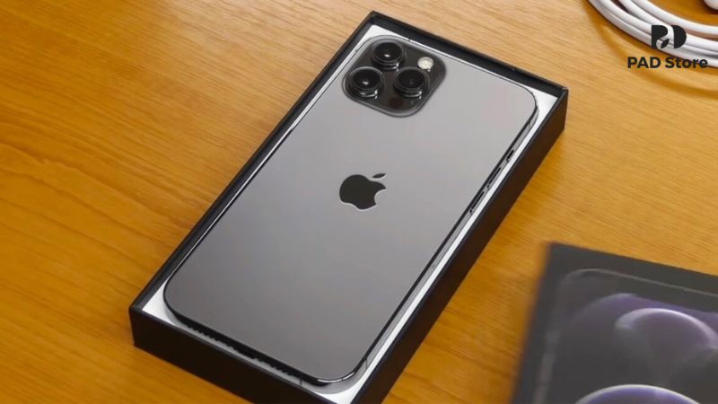 iPhone 12 Pro Max cũ giá quá thấp thường tiềm ẩn rủi ro về chất lượng, linh kiện thay thế