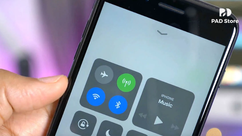 Tắt Wi-Fi và Bluetooth khi không có nhu cầu