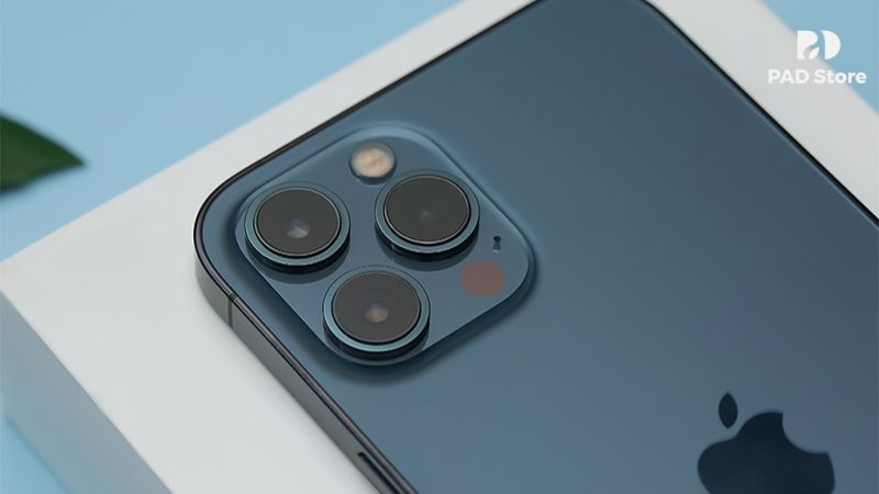 Thông thường, cụm 3 mắt camera iPhone sẽ bao gồm ba loại ống kính với chức năng hoàn toàn khác nhau