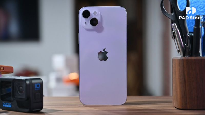 iPhone 14 Plus được trang bị tấm nền OLED Super Retina XDR 6.7 inch với độ phân giải 2778 x 1284 pixel, mật độ điểm ảnh đạt 458 ppi