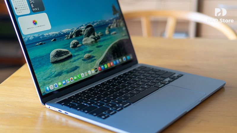 acBook Air hiện đang đứng ở vị thế cân bằng nhất giữa hiệu năng, tính di động và giá thành
