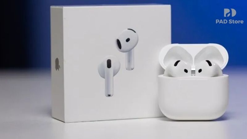 Phần thân tai nghe của AirPods 4 được thu ngắn lại đáng kể so với AirPods 3